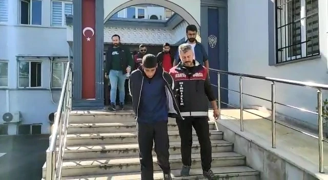 (Özel) Hırsızlar önce yatırlara dua etti, daha sonra muslukları çaldı
