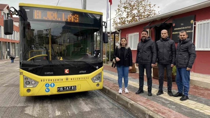 (Özel) Mahalleye 5 yıl sonra gelen otobüsü böyle karşıladılar
