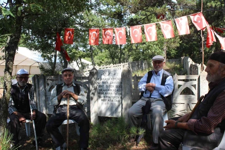 (ÖZEL) Şehit Ahmet Çavuş ve arkadaşları 100’üncü şehadet yılında unutulmadı
