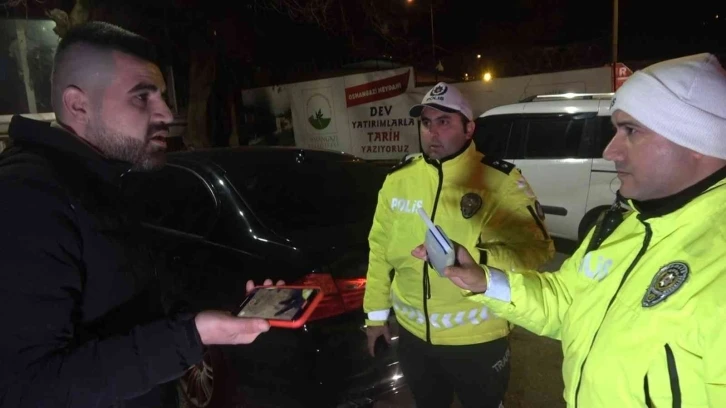 (Özel) Uygulama noktasından kaçtı çıkmaz sokakta yakalandı, ehliyetine el konuldu
