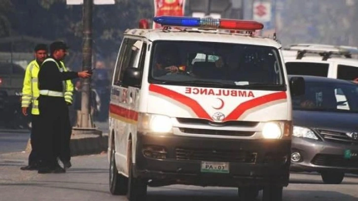 Pakistan'da silahlı saldırı: 6 polis hayatını kaybetti