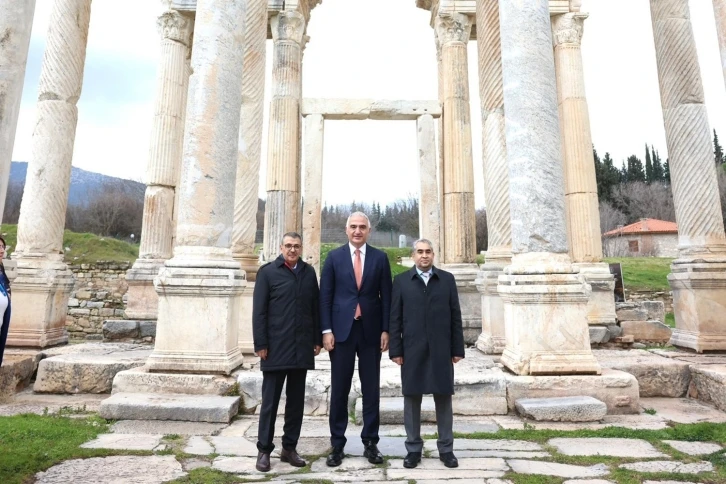 PAÜ’nün kazı çalışmalarına Afrodisias Antik Kenti eklendi
