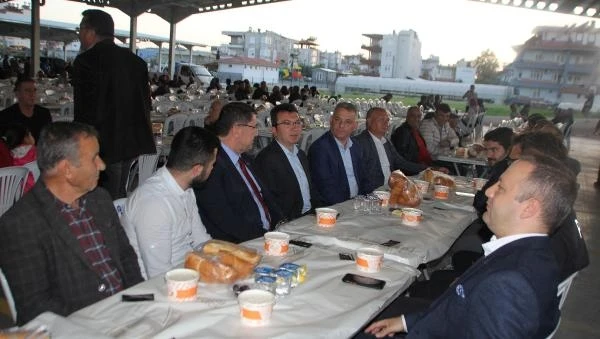 Pazarcı ve tuhafiyeciler iftarda buluştu