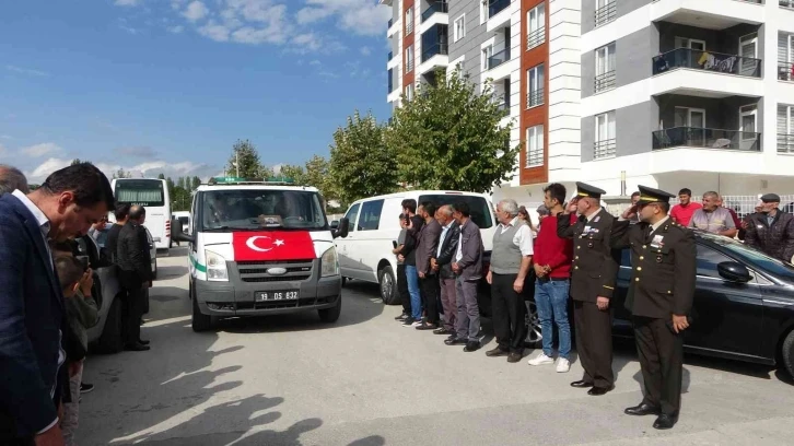 Pençe-Kilit şehidi son yolculuğuna uğurlanıyor
