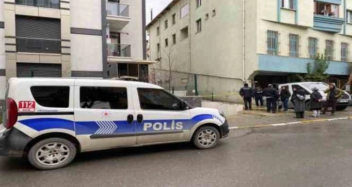 Pendik’te karısını öldüren şahıs 5. kattan atladı