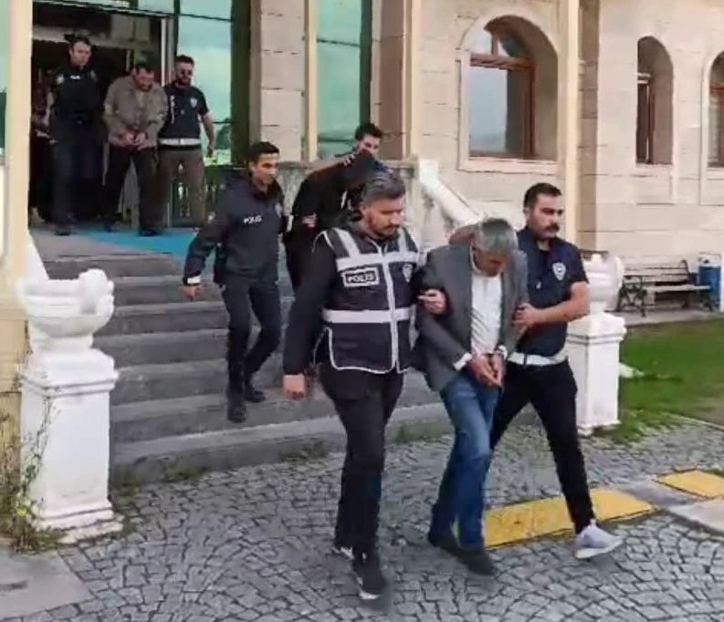 Polis hayvan hırsızlarını yakaladı
