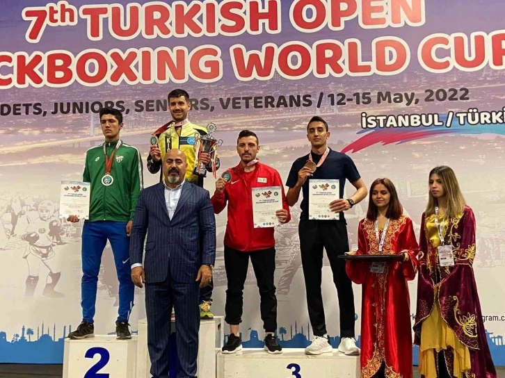 Polis memuru  Furkan Çiçek, Kick Boks Dünya Kupası’nda 3. oldu
