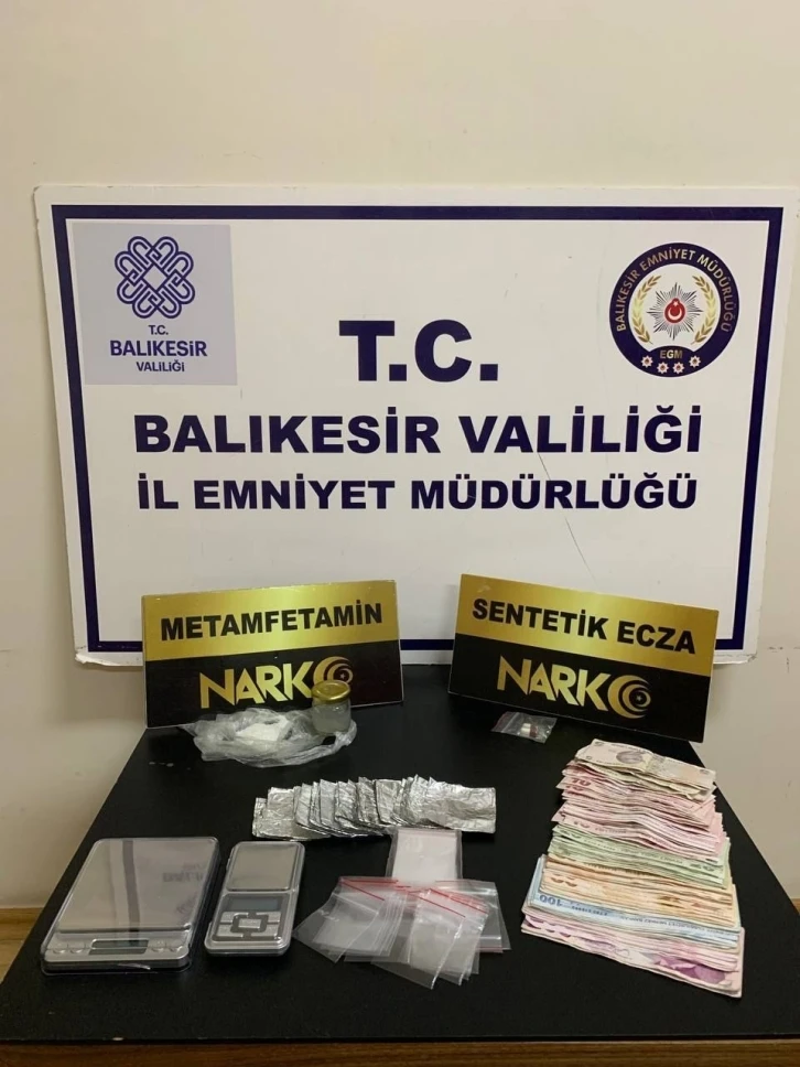 Polis otele baskın düzenledi
