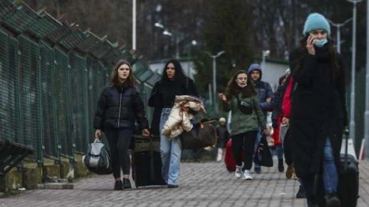 Polonya 4 aydan fazla barınma merkezinde kalan Ukraynalılardan ücret alacak