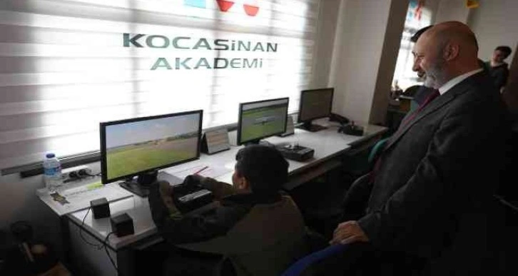 Portekiz ve İtalyan’dan gelen akademisyenler Kocasinan Akademi’ye hayran kaldı