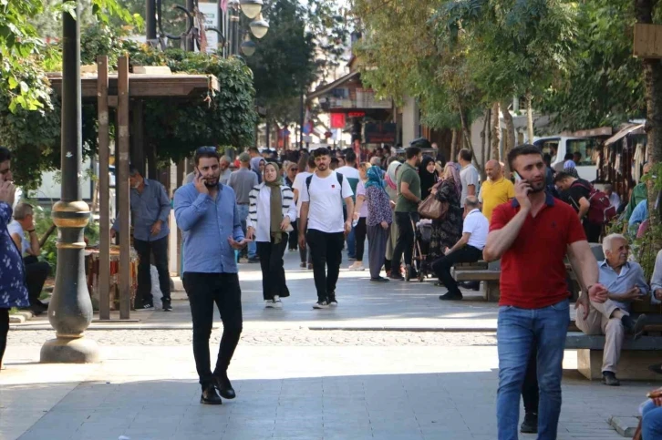 Prof. Dr. Abdurrahman Şenyiğit: “Eris varyantının yayılım özelliği çok fazladır”
