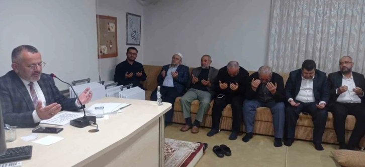 Prof. Dr. Kadir Özköse: "Mesnevi’yi okuyup Müslüman olan çok sayıda insan var"
