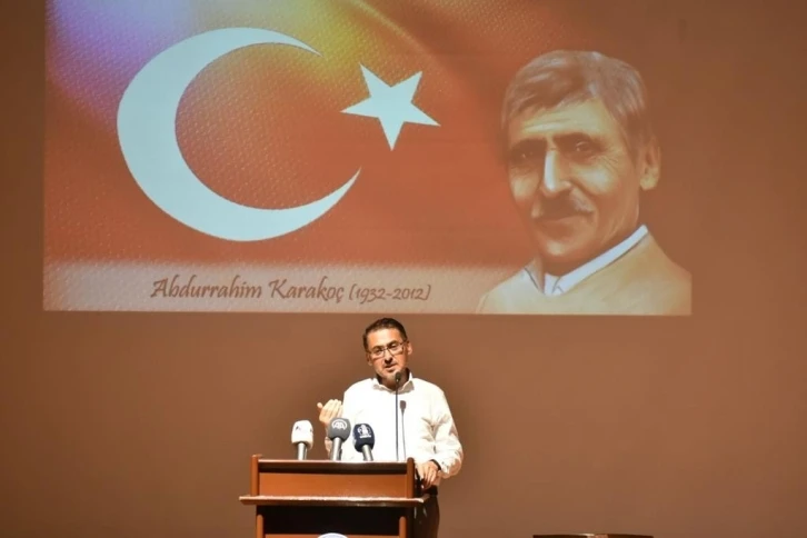 Prof. Dr. Karakoç; “ Abdurrahim Karakoç, Nizam-ı Alem, İlah-i Kelimetullah davasından vazgeçmedi, o davanın derdine düştü, bununla yaşadı”
