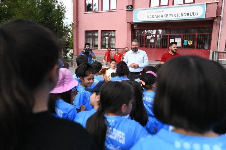 Pursaklar Belediye Başkanı Çetin: "Çocukların yeteneklerini keşfetmekle mükellefiz"
