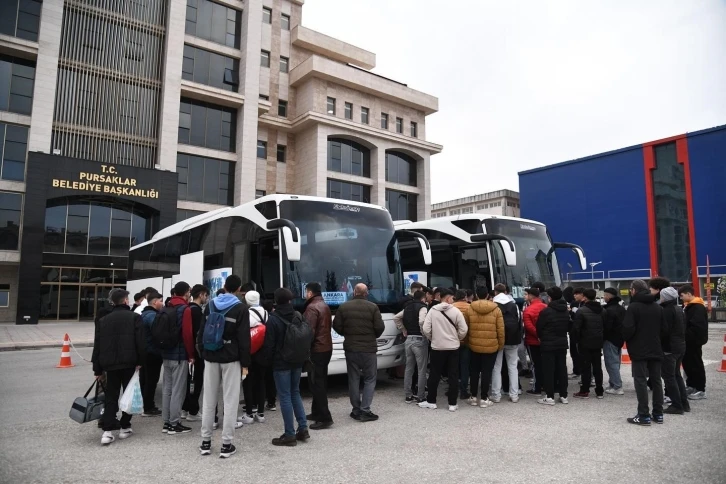 Pursaklar’da genç kampçılar yola çıktı
