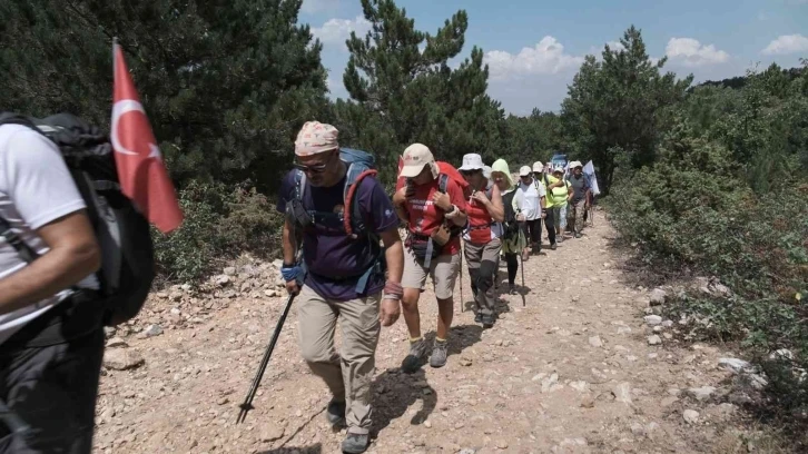 "Afyon’dan İzmir’e 400 kilometrelik Zafer ve Anma Yürüyüşü" sürüyor
