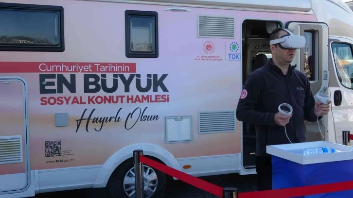 "Cumhuriyet tarihinin en büyük sosyal konut hamlesi projesi" vatandaşlara mobil araçla tanıtıldı
