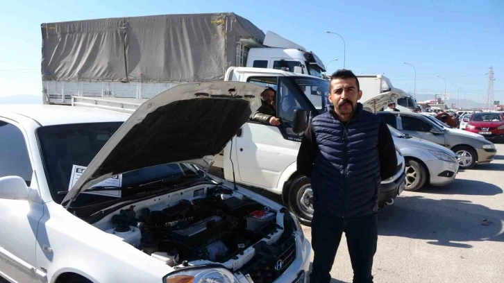 "Oto pazarında satıcı çok ama alıcı yok"
