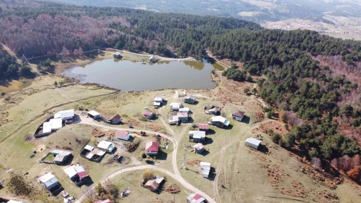 "Sakin şehir" ünvanlı Mudurnu’da sonbahar güzelliği
