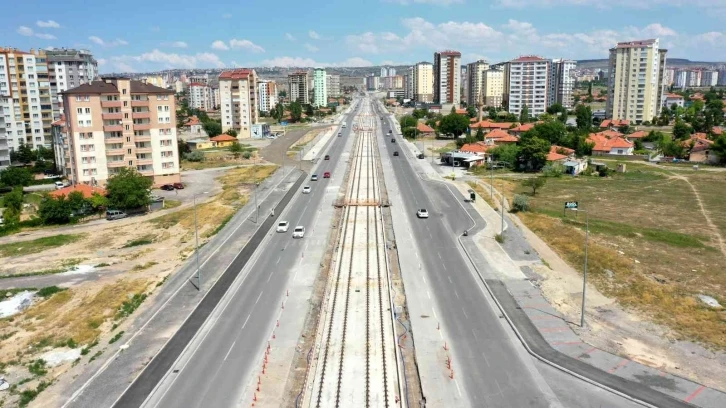 Raylı sistem hattı üzerinde çalışmalar sürüyor
