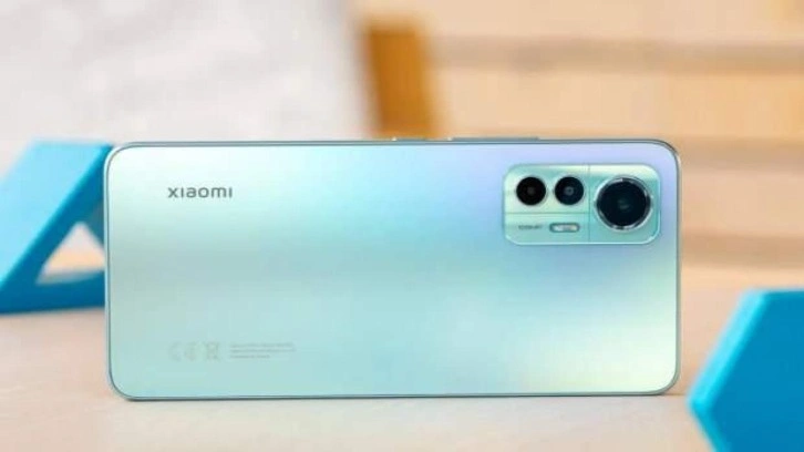 Redmi Buds 3 Lite kablosuz kulaklık hediyesiyle Xiaomi 12 Lite Türkiye’de satışa sunuldu