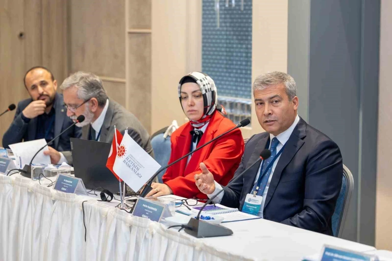 Rektör Adıgüzel, 2. İletişim Şurası Hazırlık Çalıştayı’na katıldı
