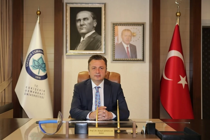 Rektör Şenocak "Engelli insanlarımızın sorunlarını kendi sorunlarımız olarak görmeliyiz"
