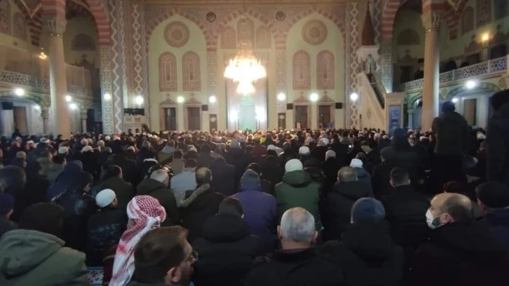 Reşadiye Camii’nde yeni yılın ilk sabah namazı buluşması
