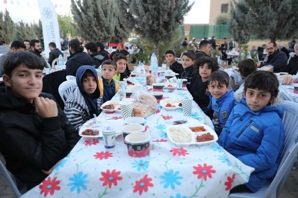 Reyhanlı Eğitim Kampüsü’nde Dünya Yetimler Günü iftarı