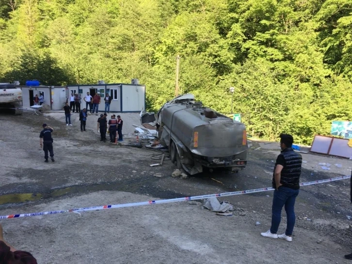 Rize’de feci kaza: 1 ölü, 3 yaralı
