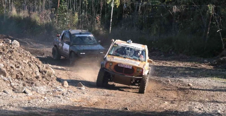 Rize’de Off-Road yarışları nefes kesti
