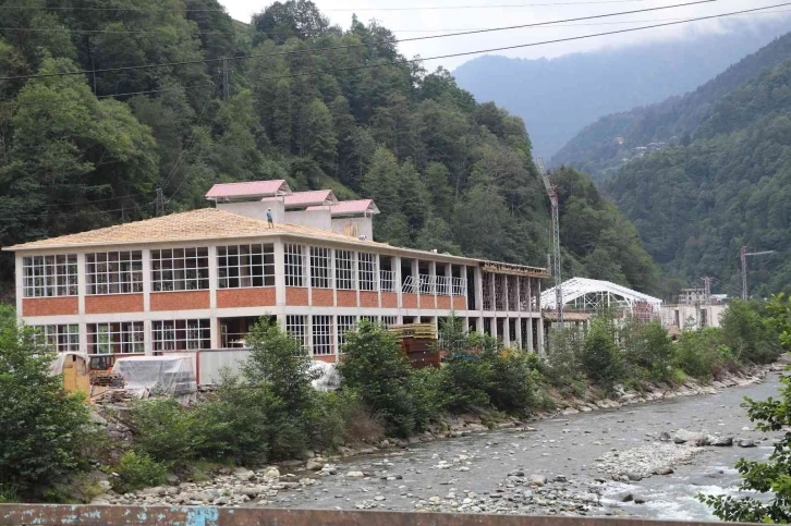 Rize’ye 2 yeni çay fabrikası daha yapılıyor
