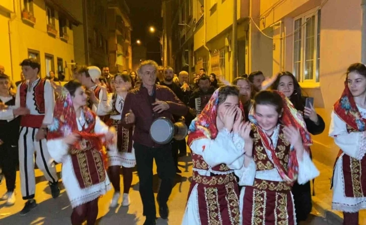 Rumeli ezgileriyle sahura kaldırdılar
