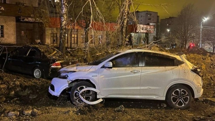 Rus savaş uçağından Rusya'nın Belgorod kentine mühimmat düştü!