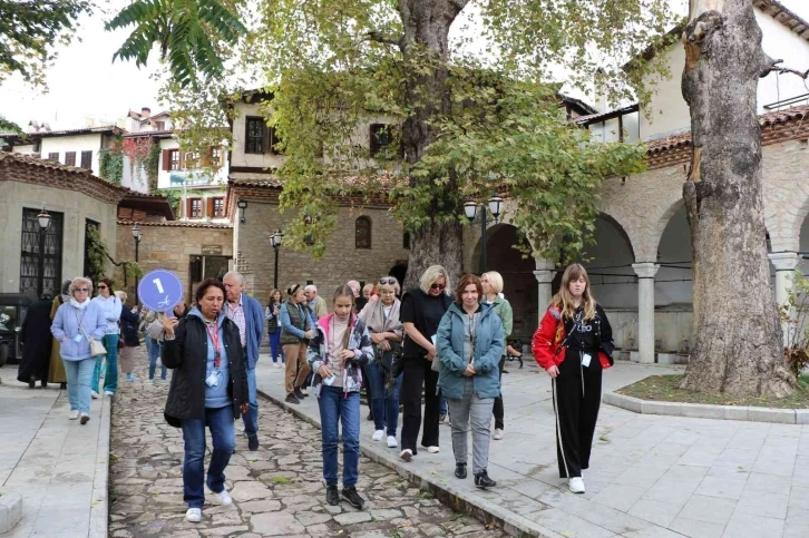 Rus turistler Osmanlı mimarisine hayran kaldı
