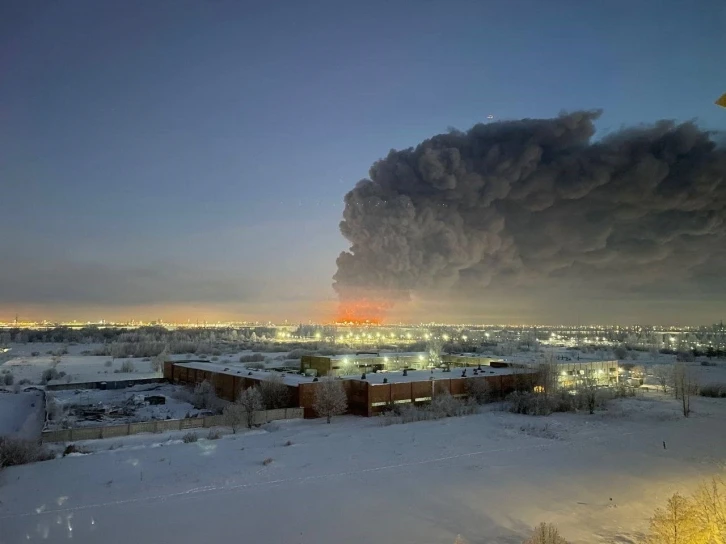 Rusya’da depoda çıkan yangın 50 bin metrekarelik alana yayıldı
