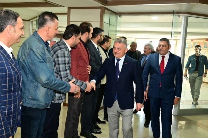 Sadıkoğlu: "Üyelerimizin tamamı depremden etkilendi"
