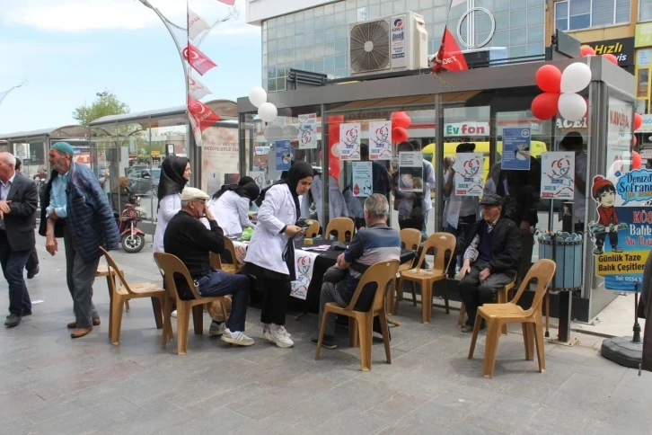 Sağlık Bilimleri Fakültesi’nden “Hipertansiyon Durağı” adlı farkındalık etkinliği
