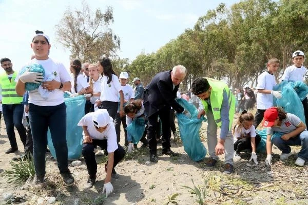 Sağlıklı bir kent temiz bir doğa için Akdeniz'de 7/24 hizmet