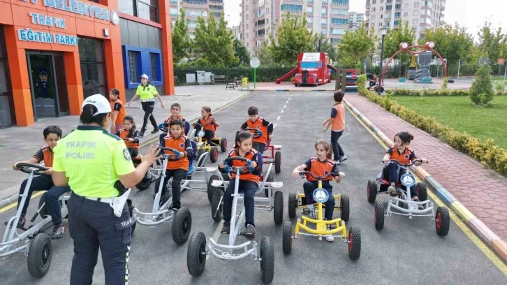 Şahinbeyli öğrencilere trafik eğitimi
