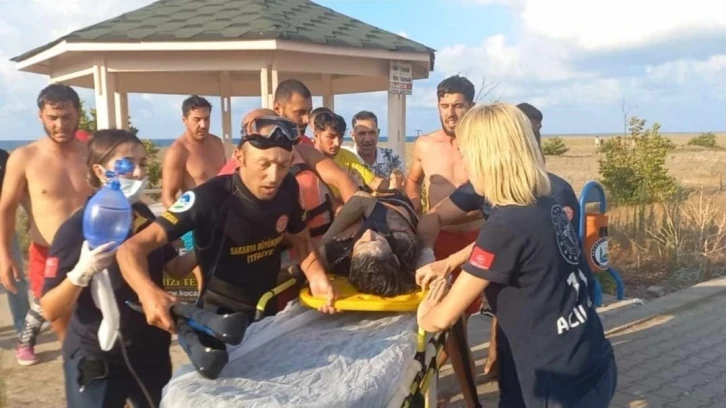 Sakarya’da denizde boğulma tehlikesi geçiren kız hastanede öldü
