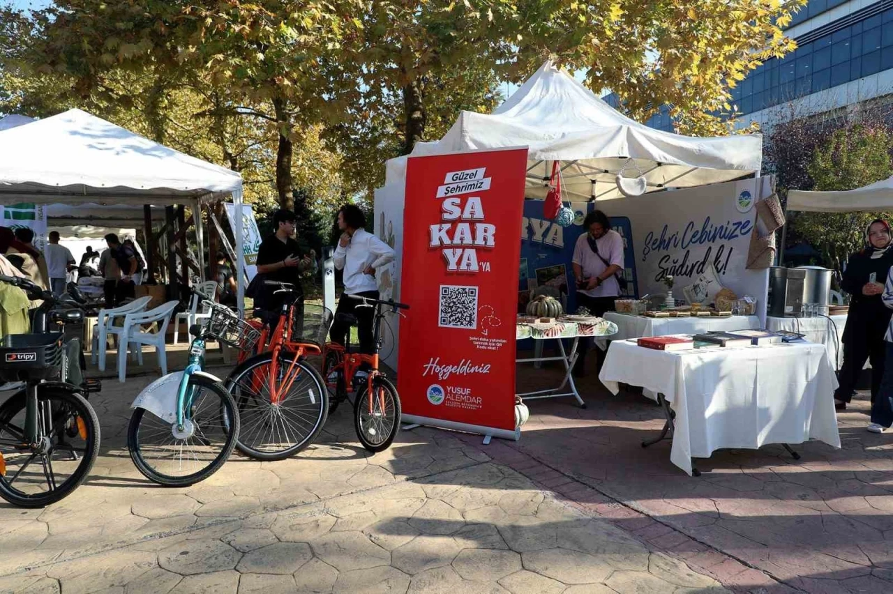 Sakarya’nın yeni misafirleri şehri Büyükşehirle tanıyor
