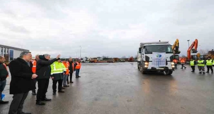 Sakarya’dan 43 iş makinası deprem bölgesine çıktı