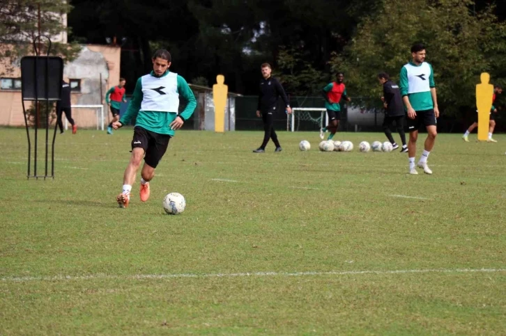 Sakaryaspor, Adanaspor maçı hazırlıklarını sürdürüyor
