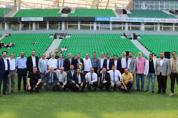 Sakaryaspor’da tek aday olan Cumhur Genç, yeniden başkan seçildi
