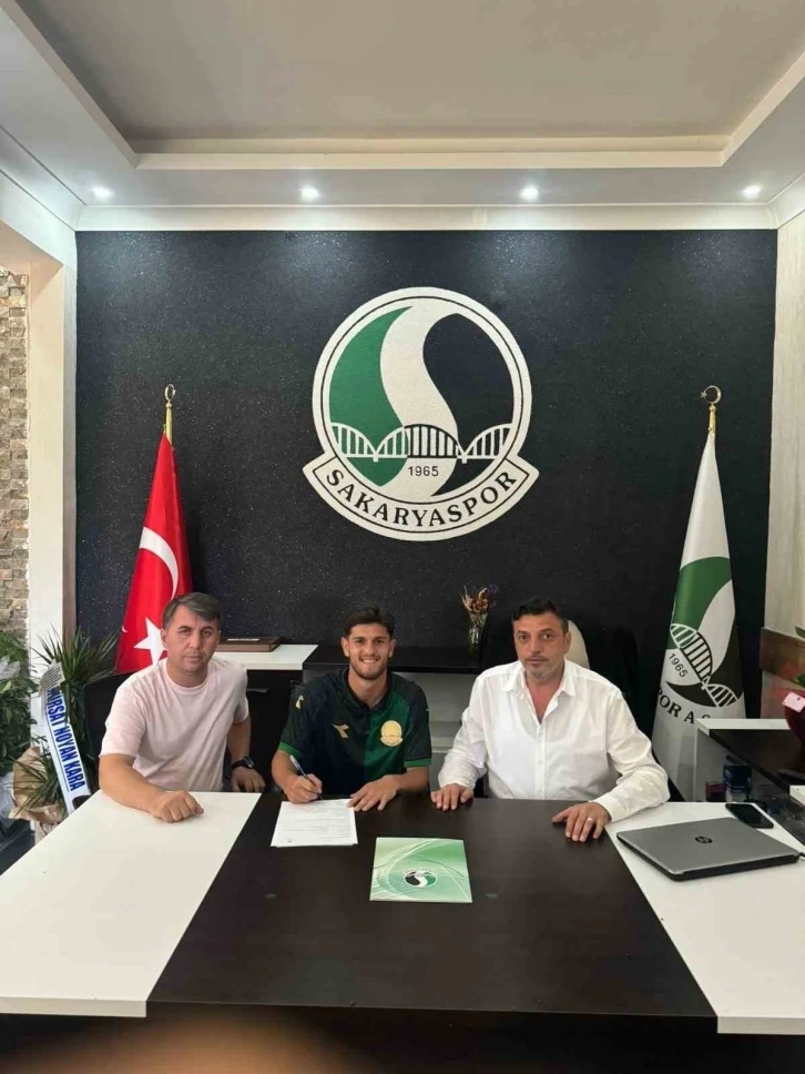 Sakaryaspor, Engin Can Aksoy’u kadrosuna kattı
