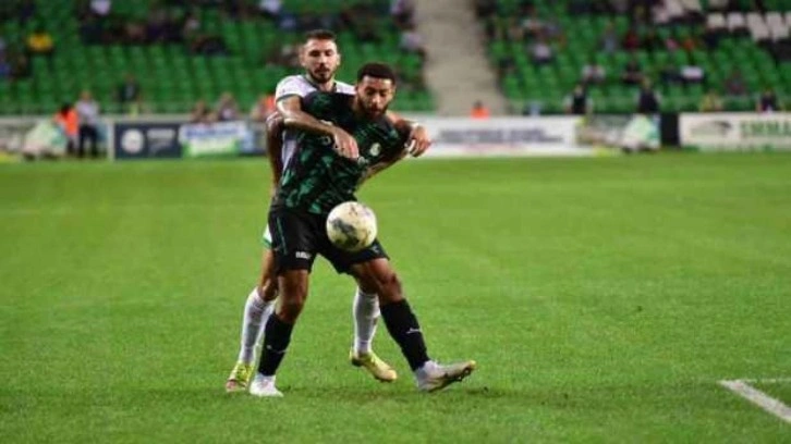 Sakaryaspor evinde hata yapmadı