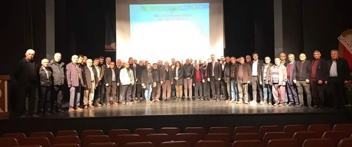 Salihli’de muhtarlar “Aile Okulu Projesine” katıldı
