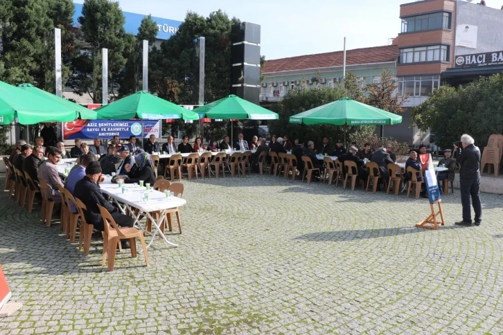 Salihli’de şehitler anısına mevlit okutuldu
