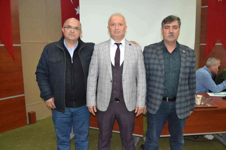 Salihli minibüsçülerde yeni başkan İslam Korkusuz oldu
